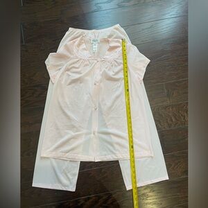 Vanity Fair Pale Pink Pajama Set Size Small Vtg Lightweight Classy 2 piece